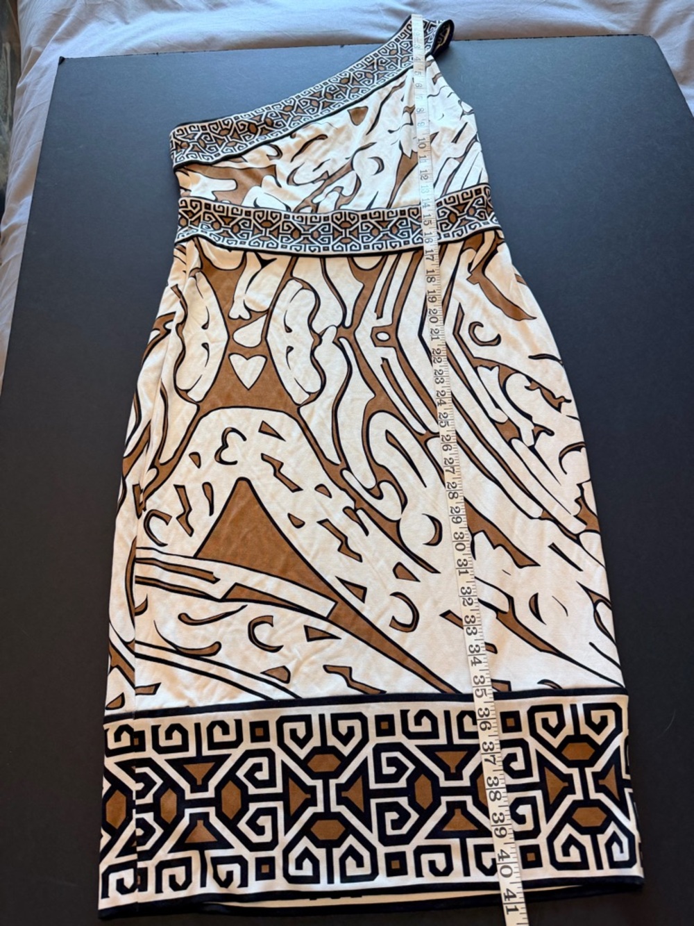 Diane Von Furstenberg 100% Silk Jersey Tahitian Maze Print, Y2K size 8 - Picture 7 of 9